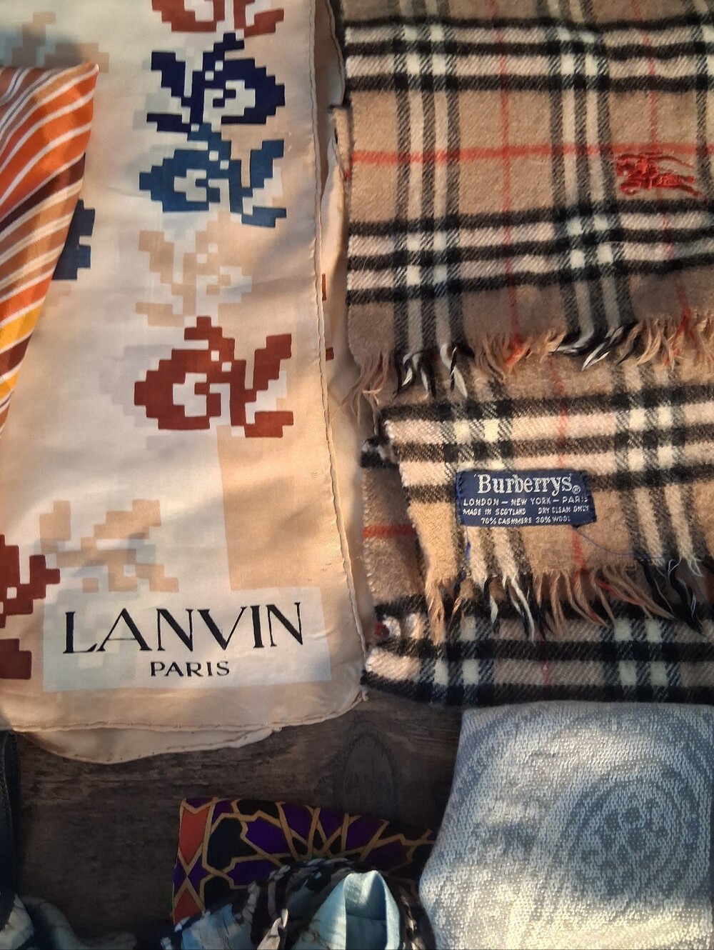Bundle of Vintage Scarves, Burberrys, Silk, Cashmier, Wool 9 Total